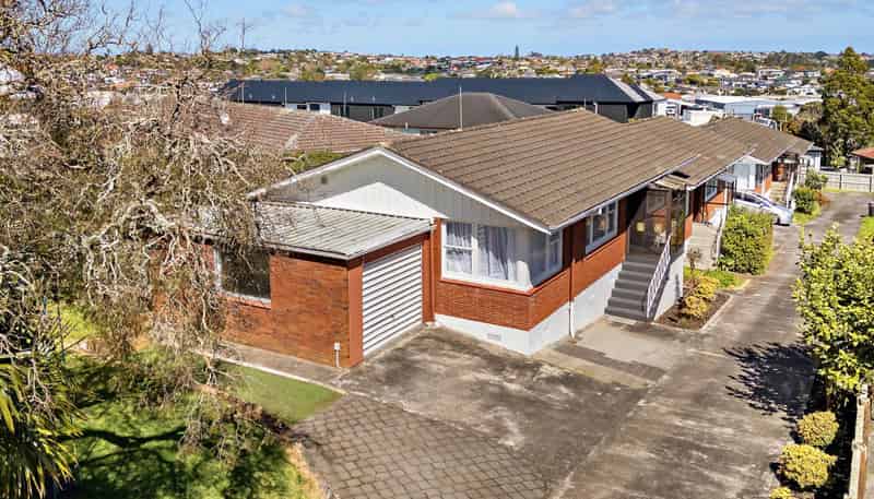 1/19 Hayr Road, Three Kings