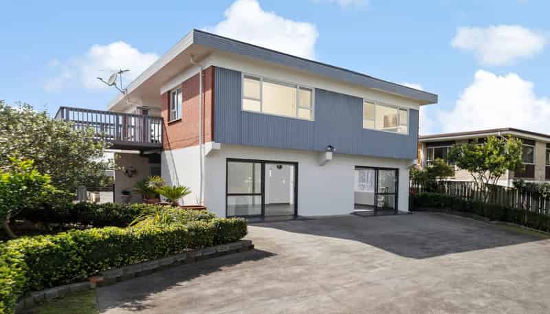 84 Gossamer Drive, Pakuranga Heights