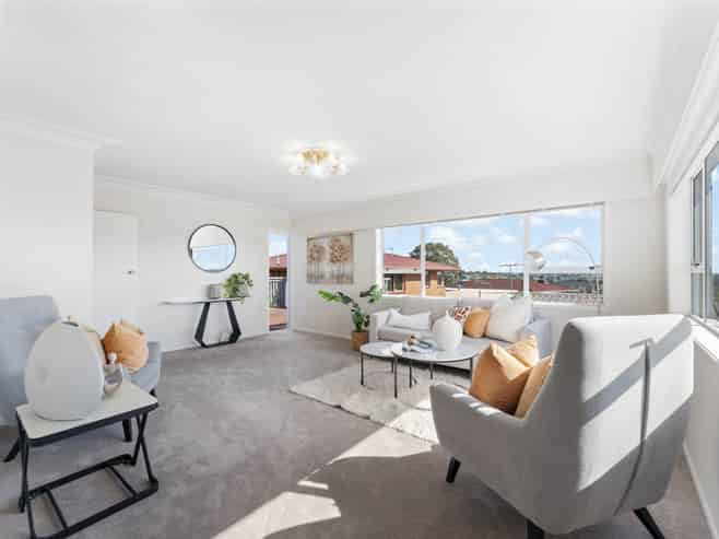 84 Gossamer Drive, Pakuranga Heights