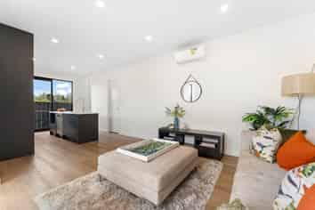 10A & 10D Serjeant Street, Henderson