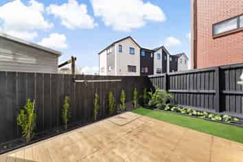 10A & 10D Serjeant Street, Henderson
