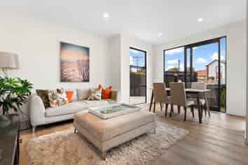 10A Serjeant Street, Henderson