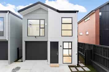 10D Serjeant Street, Henderson