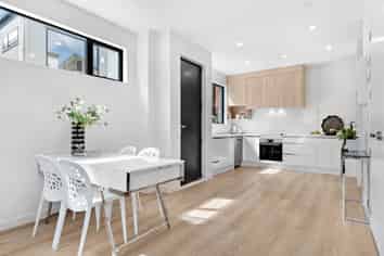 10E Serjeant Street, Henderson