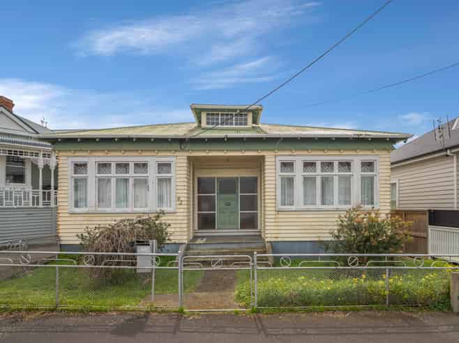 62 Calliope Road, Devonport