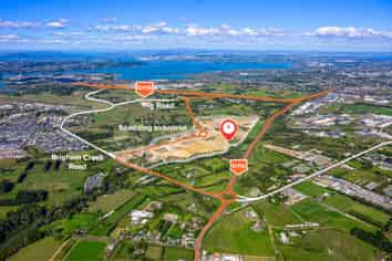 Prime Yard Close to SH16