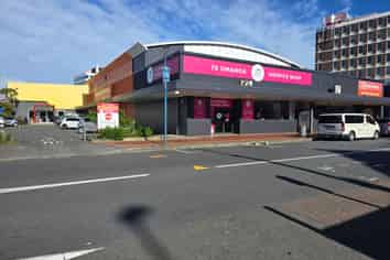 Prime Retail with Parking 