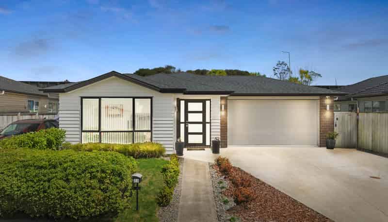 21 Ahorangi Road, Silverdale