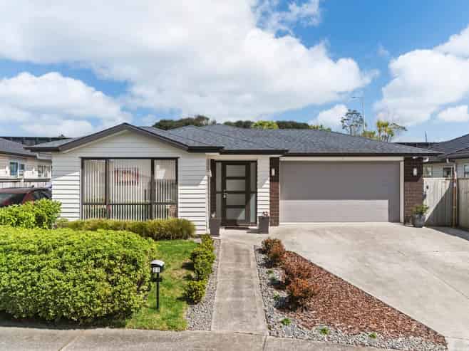 21 Ahorangi Road, Silverdale