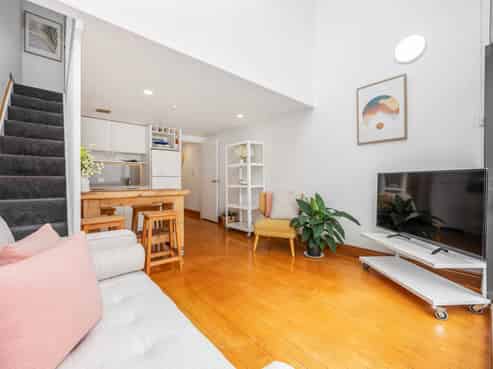 2/12 East Street, Newton