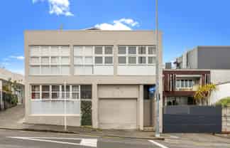 2/12 East Street, Newton