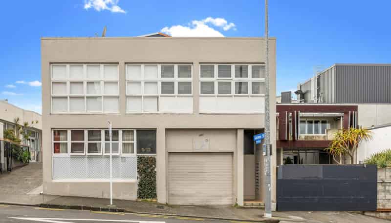 2/12 East Street, Newton