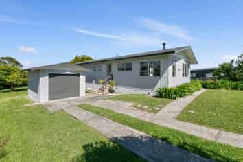 22 Tomas Street, Wellsford