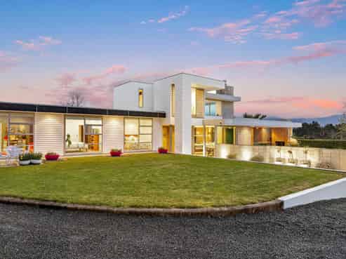 261C Walker Road East, Katikati