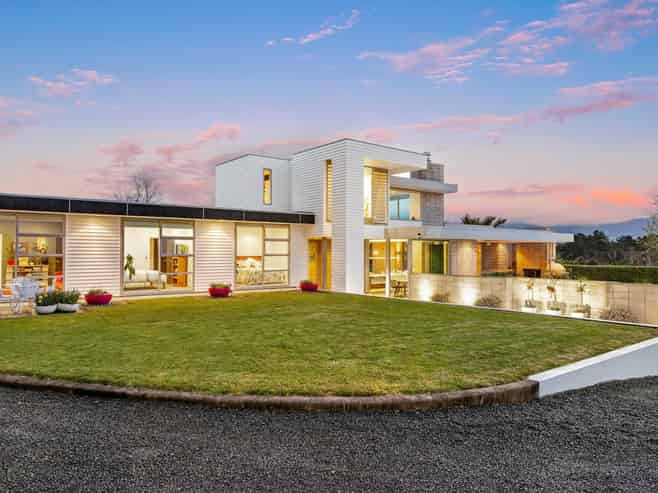 261C Walker Road East, Katikati