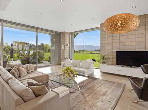 261C Walker Road East, Katikati