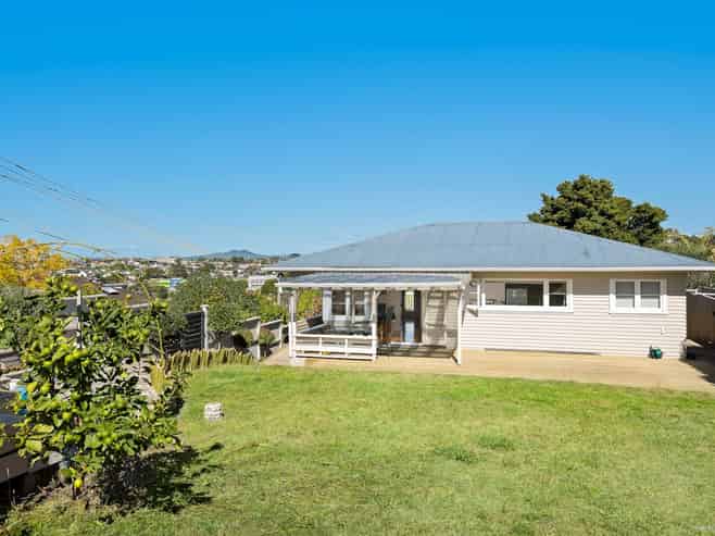 50 Arran Road, Browns Bay