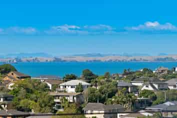 50 Arran Road, Browns Bay