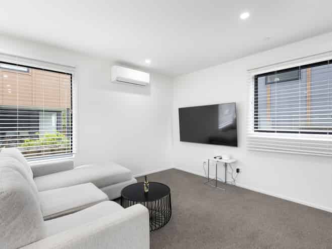 42 Astelia Way, Woodridge