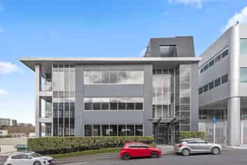 Freemans Bay top floor office