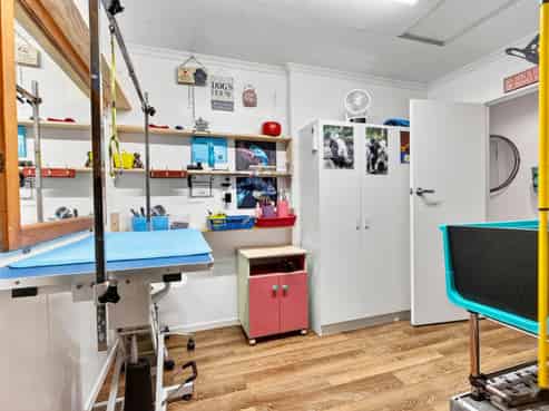 17 Lord Auckland Road, Wakefield