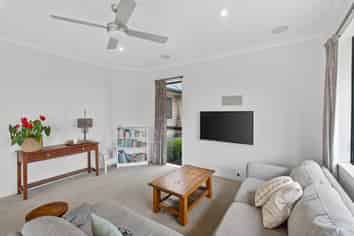 18 Discovery Avenue, Welcome Bay