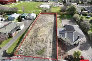 Design Build or Storage Opportunity in Motueka