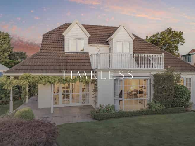 88 Lake Terrace Road, Burwood
