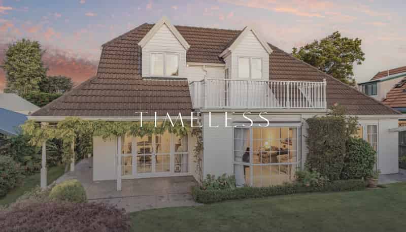 88 Lake Terrace Road, Burwood