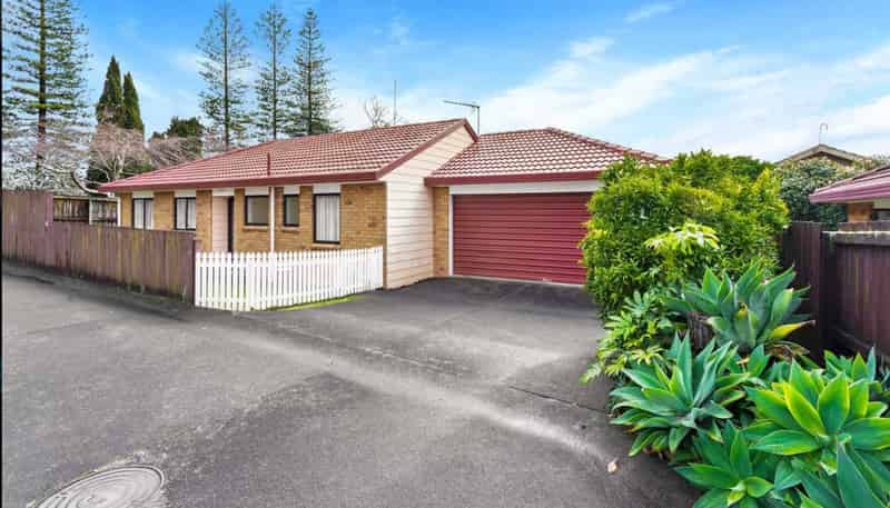 47 Glenview Road, Glen Eden
