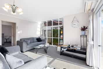 30 Macalister Place, Miramar