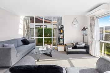 30 Macalister Place, Miramar