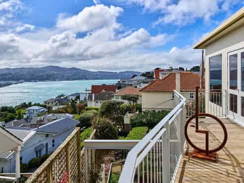 76 The Crescent, Roseneath