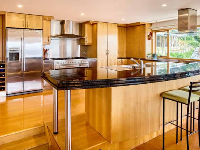76 The Crescent, Roseneath