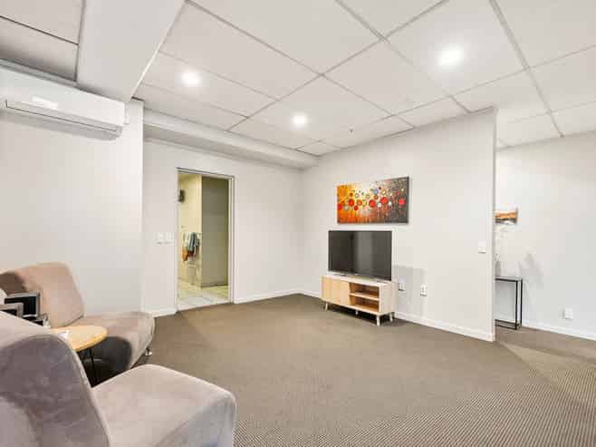 1/215 Victoria Street, Te Aro