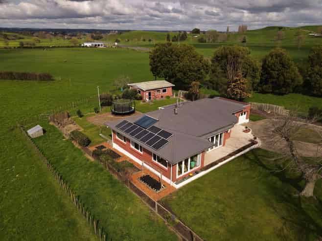 93 State Highway 5, Tirau