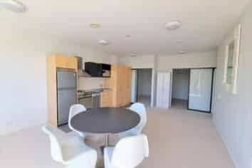 302/17 Putney Way, Manukau