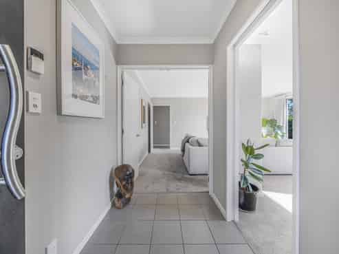 2A Gilbert Place, Sydenham