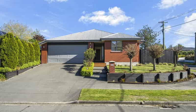 2A Gilbert Place, Sydenham