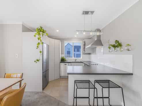 2A Gilbert Place, Sydenham