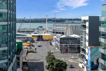 703/47 Beach Road, Auckland Central