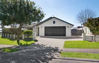 1 Bellbird Rise, Pyes Pa