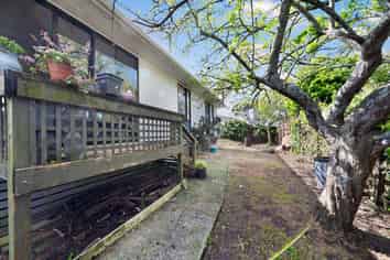 1/88 Parrs Cross Road, Henderson