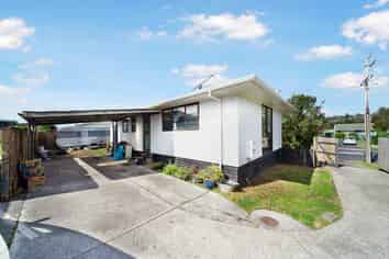 1/88 Parrs Cross Road, Henderson