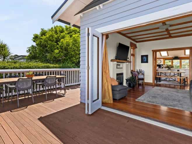 6 Harvey Road, Bluff Hill