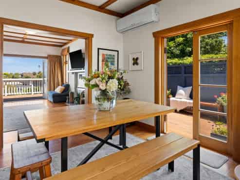 6 Harvey Road, Bluff Hill