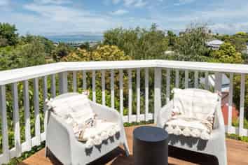 6 Harvey Road, Bluff Hill