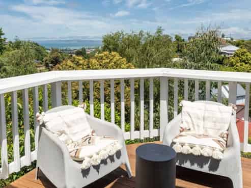 6 Harvey Road, Bluff Hill