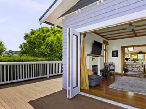 6 Harvey Road, Bluff Hill