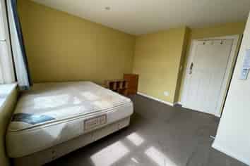 Room 2/42A Cargill Street, Dunedin Central